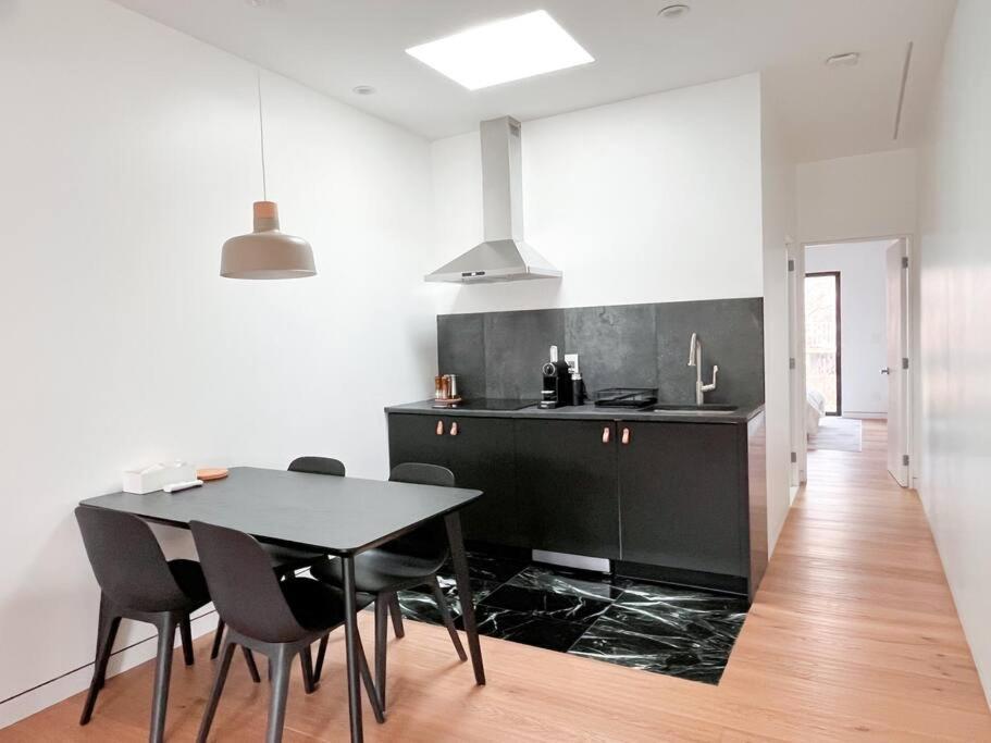 New Ample And Cozy One Bedroom Apt In Brooklyn At Rem-Casa New York Buitenkant foto